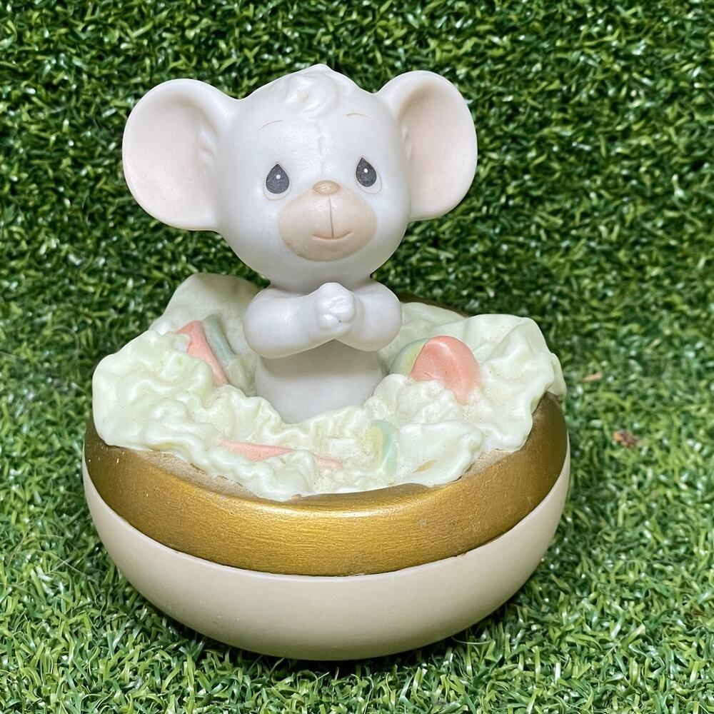 Vintage 1996 Precious Moments Lettuce Pray Porcelain Figurine